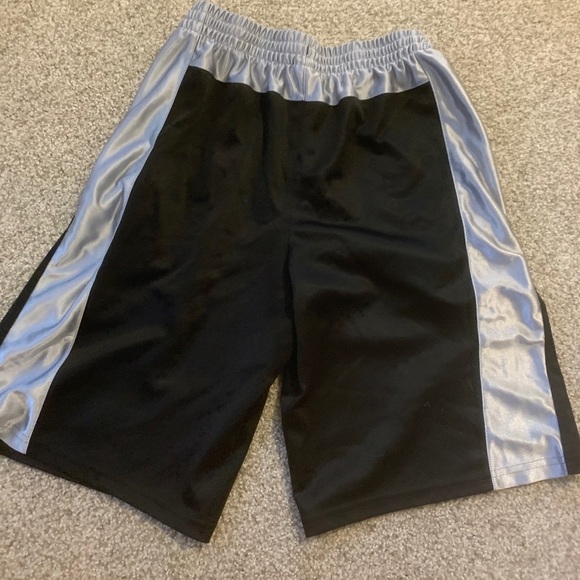 SOLD!!! Adidas basketball shorts - Picture 3 of 4